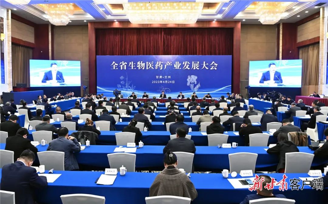 任振鶴在全省生物醫(yī)藥產(chǎn)業(yè)發(fā)展大會(huì)上強(qiáng)調(diào) 結(jié)合主題教育深化落實(shí)“八個(gè)著力” 立足資源稟賦打造具有持續(xù)競(jìng)爭(zhēng)力的新的經(jīng)濟(jì)增長(zhǎng)點(diǎn)