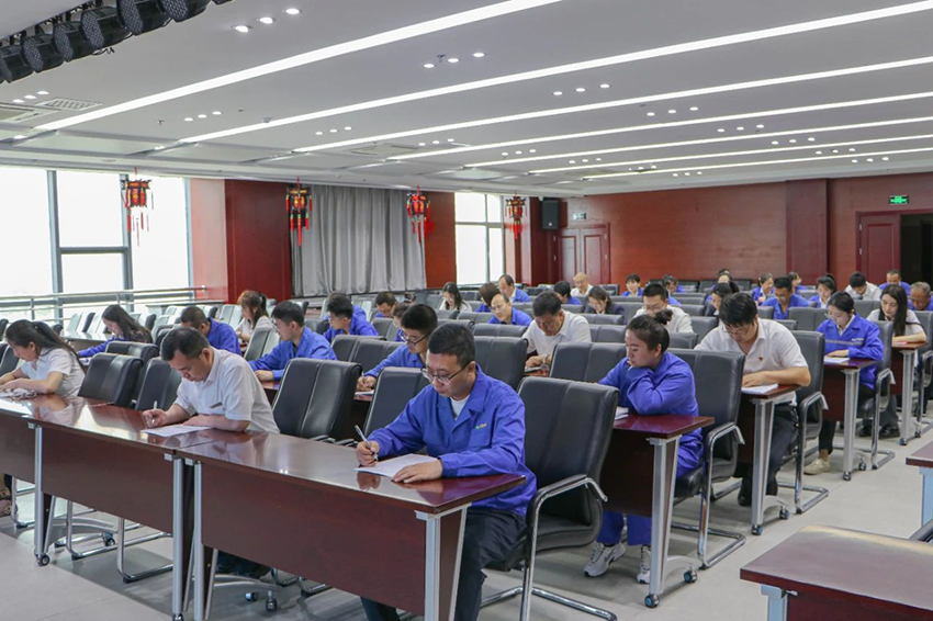 【集團要聞】對標合同風險管理 強化民法典學習領(lǐng)會